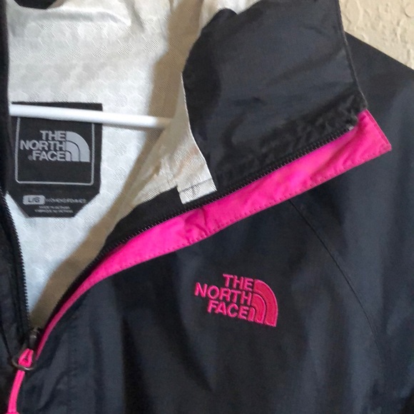 Brand new north face rain jacket. Never worn! (L) - Picture 2 of 3